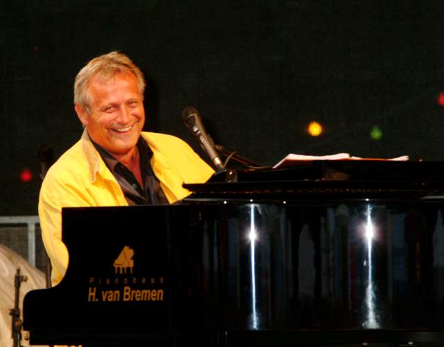 tn_2005062503_080_JPG.jpg, 22kB